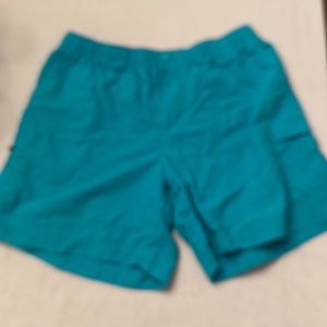 Women’s Columbia fish and shorts size medium